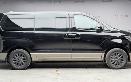 Hyundai Grand Starex Grand Starex I рестайлинг 2, 2019 год, 3 949 000 рублей, 6 фотография