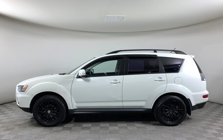 Mitsubishi Outlander III рестайлинг 3, 2011 год, 1 099 000 рублей, 8 фотография