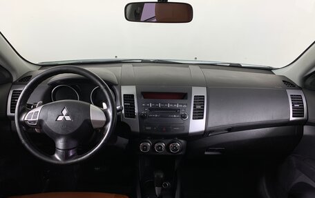 Mitsubishi Outlander III рестайлинг 3, 2011 год, 1 099 000 рублей, 12 фотография