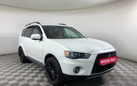 Mitsubishi Outlander III рестайлинг 3, 2011 год, 1 099 000 рублей, 3 фотография