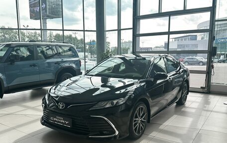 Toyota Camry, 2022 год, 3 990 000 рублей, 3 фотография