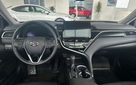 Toyota Camry, 2022 год, 3 990 000 рублей, 8 фотография