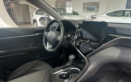 Toyota Camry, 2022 год, 3 990 000 рублей, 9 фотография