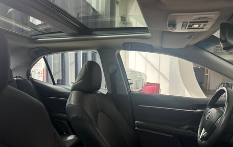 Toyota Camry, 2022 год, 3 990 000 рублей, 11 фотография