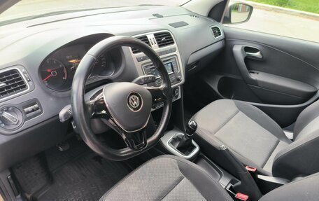 Volkswagen Polo VI (EU Market), 2016 год, 1 250 000 рублей, 5 фотография