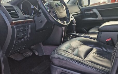 Toyota Land Cruiser 200, 2011 год, 2 880 000 рублей, 17 фотография