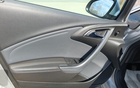 Opel Astra J, 2013 год, 850 000 рублей, 9 фотография