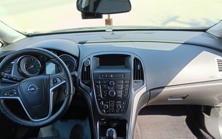 Opel Astra J, 2013 год, 850 000 рублей, 11 фотография