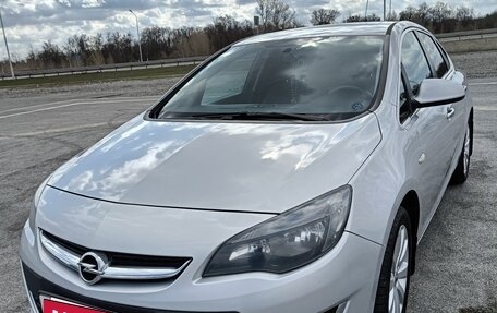 Opel Astra J, 2013 год, 850 000 рублей, 8 фотография