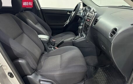 Toyota Matrix, 2002 год, 660 000 рублей, 13 фотография