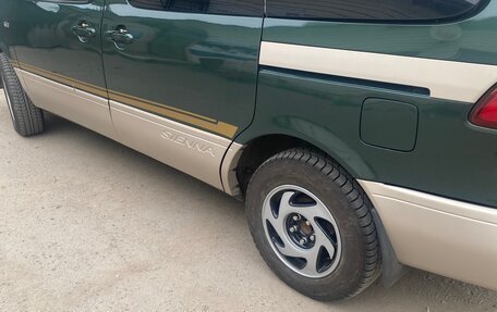 Toyota Sienna I, 1999 год, 950 000 рублей, 1 фотография