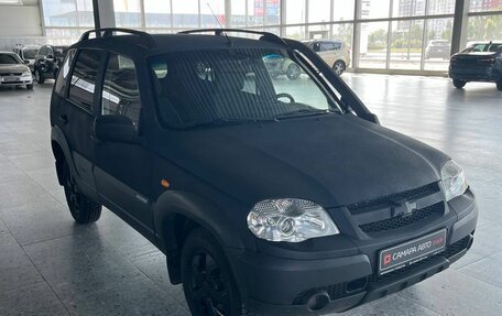 Chevrolet Niva I рестайлинг, 2015 год, 509 000 рублей, 2 фотография