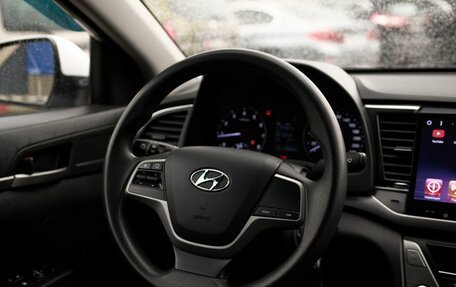 Hyundai Elantra VI рестайлинг, 2016 год, 1 355 000 рублей, 13 фотография