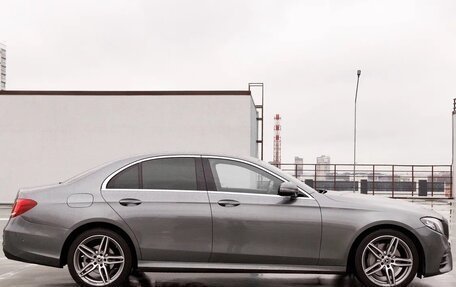 Mercedes-Benz E-Класс, 2020 год, 3 950 000 рублей, 6 фотография