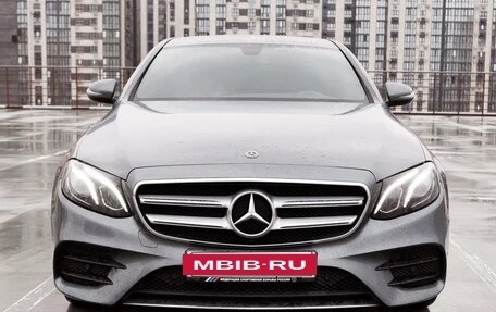 Mercedes-Benz E-Класс, 2020 год, 3 950 000 рублей, 3 фотография