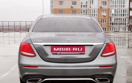 Mercedes-Benz E-Класс, 2020 год, 3 950 000 рублей, 7 фотография