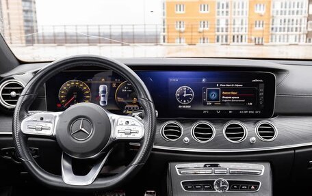 Mercedes-Benz E-Класс, 2020 год, 3 950 000 рублей, 22 фотография