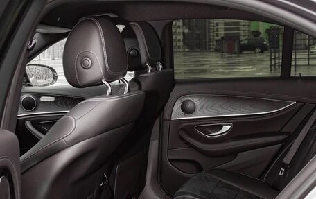 Mercedes-Benz E-Класс, 2020 год, 3 950 000 рублей, 29 фотография