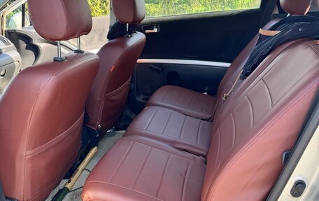 Toyota Corolla Verso I, 2005 год, 550 000 рублей, 19 фотография