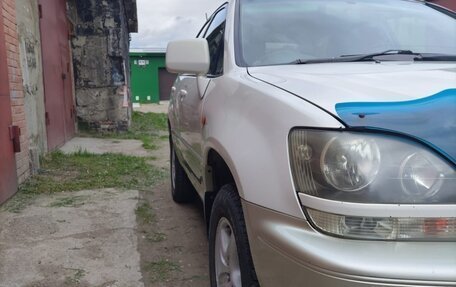 Toyota Harrier, 1998 год, 890 000 рублей, 2 фотография