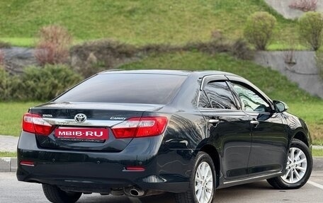 Toyota Camry, 2012 год, 1 570 000 рублей, 6 фотография