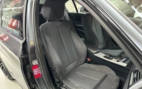 BMW 3 серия, 2017 год, 2 390 000 рублей, 19 фотография