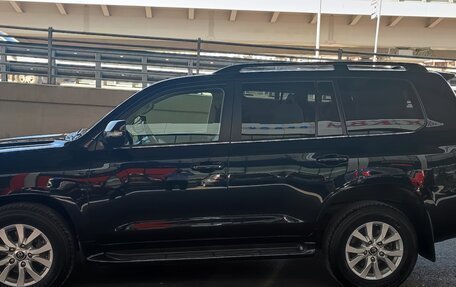 Toyota Land Cruiser 200, 2018 год, 8 000 000 рублей, 3 фотография