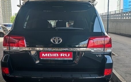 Toyota Land Cruiser 200, 2018 год, 8 000 000 рублей, 5 фотография