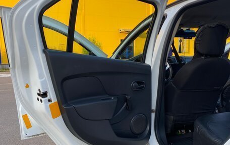 Renault Logan II, 2019 год, 525 000 рублей, 10 фотография