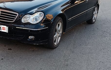 Mercedes-Benz C-Класс, 2006 год, 750 000 рублей, 9 фотография