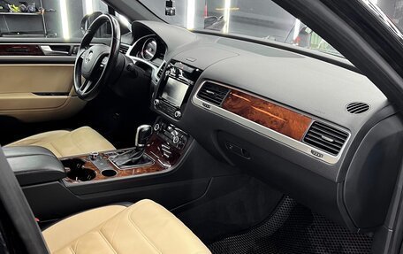 Volkswagen Touareg III, 2013 год, 2 599 000 рублей, 13 фотография