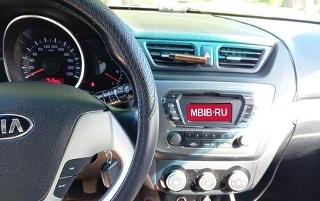 KIA Rio III рестайлинг, 2015 год, 930 000 рублей, 1 фотография