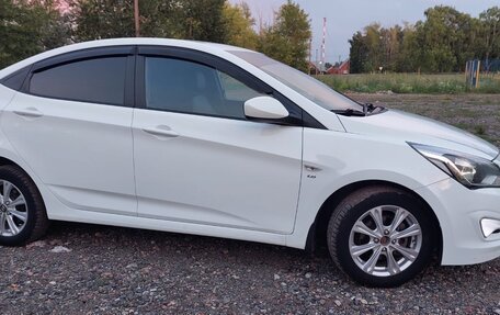 Hyundai Solaris II рестайлинг, 2015 год, 1 148 000 рублей, 5 фотография