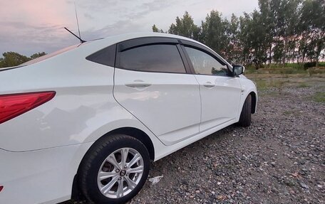 Hyundai Solaris II рестайлинг, 2015 год, 1 148 000 рублей, 4 фотография