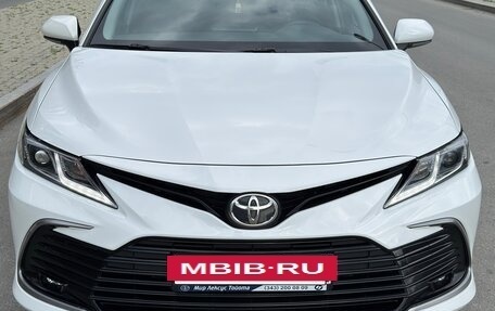 Toyota Camry, 2021 год, 2 730 000 рублей, 4 фотография