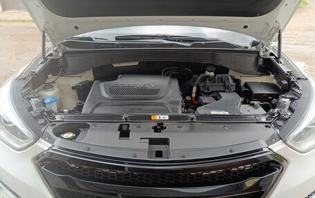 Hyundai Santa Fe III рестайлинг, 2013 год, 1 580 000 рублей, 2 фотография