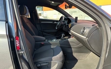 Audi A3, 2018 год, 2 400 000 рублей, 13 фотография