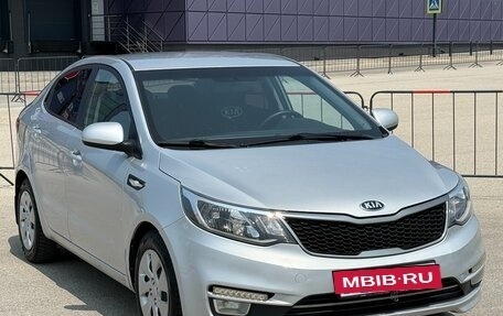 KIA Rio III рестайлинг, 2015 год, 997 000 рублей, 3 фотография