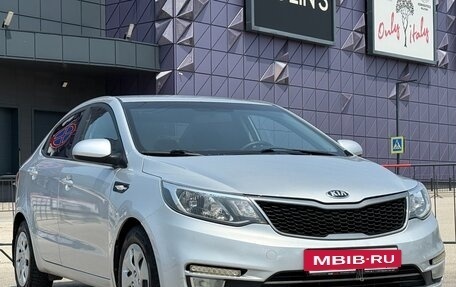 KIA Rio III рестайлинг, 2015 год, 997 000 рублей, 2 фотография
