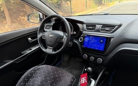 KIA Rio III рестайлинг, 2015 год, 997 000 рублей, 32 фотография