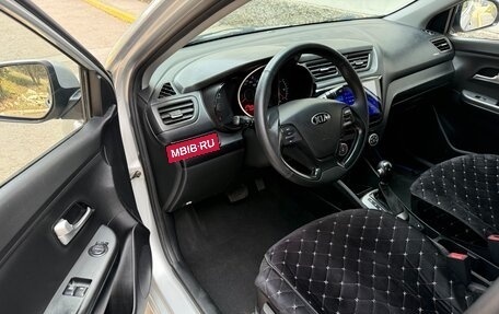 KIA Rio III рестайлинг, 2015 год, 997 000 рублей, 26 фотография