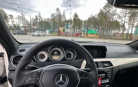 Mercedes-Benz C-Класс, 2011 год, 1 800 000 рублей, 15 фотография