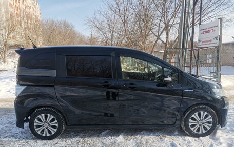 Honda Freed I, 2014 год, 1 450 000 рублей, 5 фотография