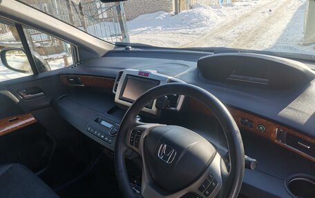 Honda Freed I, 2014 год, 1 450 000 рублей, 24 фотография