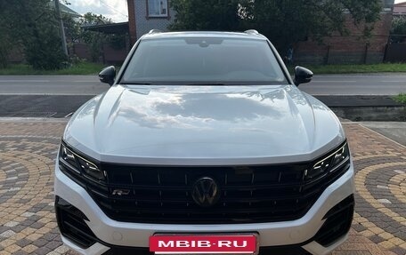 Volkswagen Touareg III, 2018 год, 3 990 000 рублей, 3 фотография