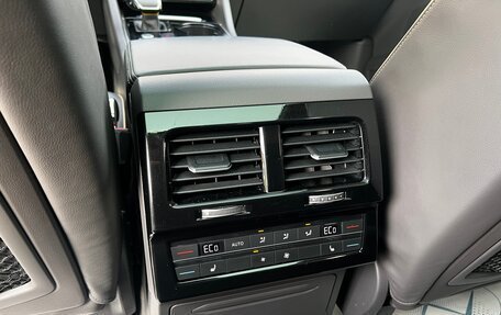 Volkswagen Touareg III, 2018 год, 3 990 000 рублей, 24 фотография