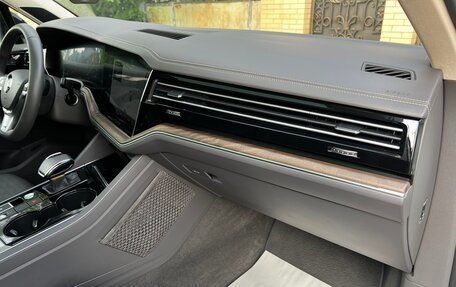 Volkswagen Touareg III, 2018 год, 3 990 000 рублей, 35 фотография