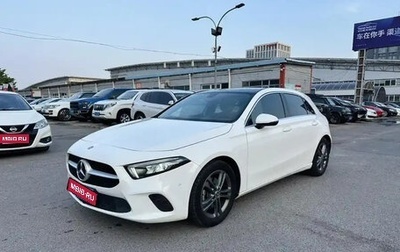 Mercedes-Benz A-Класс, 2020 год, 1 900 000 рублей, 1 фотография