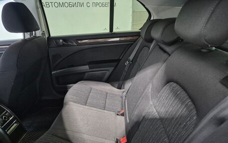 Skoda Superb III рестайлинг, 2013 год, 1 105 000 рублей, 13 фотография