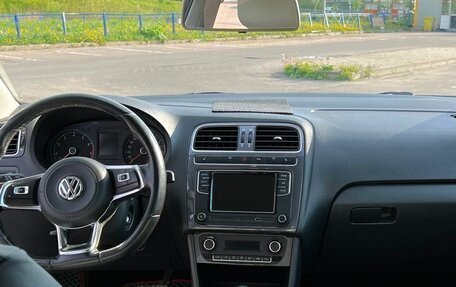 Volkswagen Polo VI (EU Market), 2018 год, 1 200 000 рублей, 4 фотография